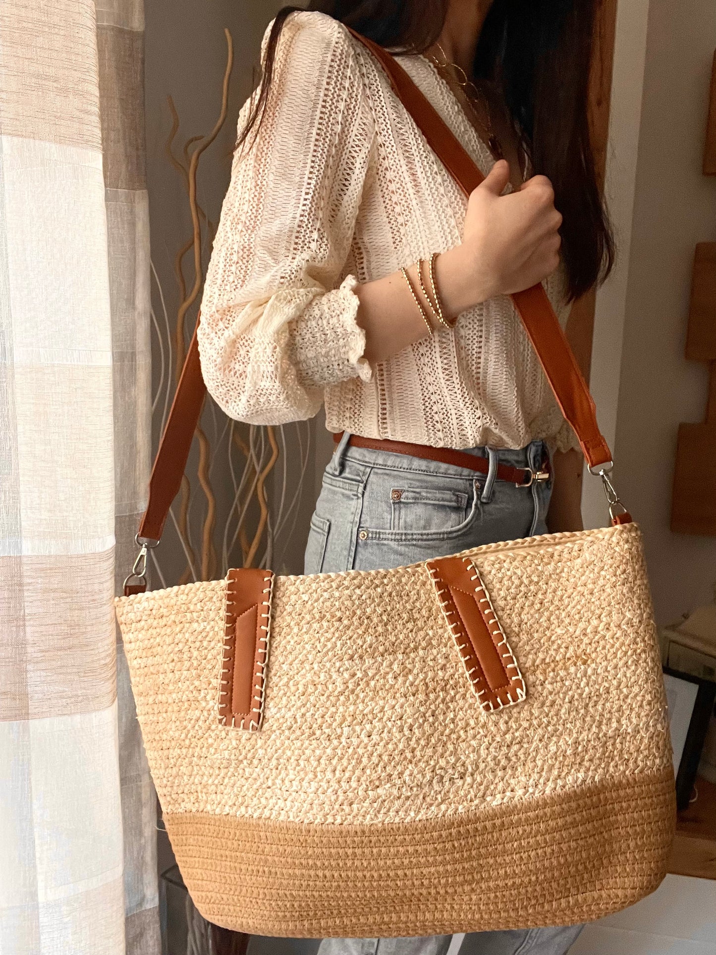 Shopper In Paglia