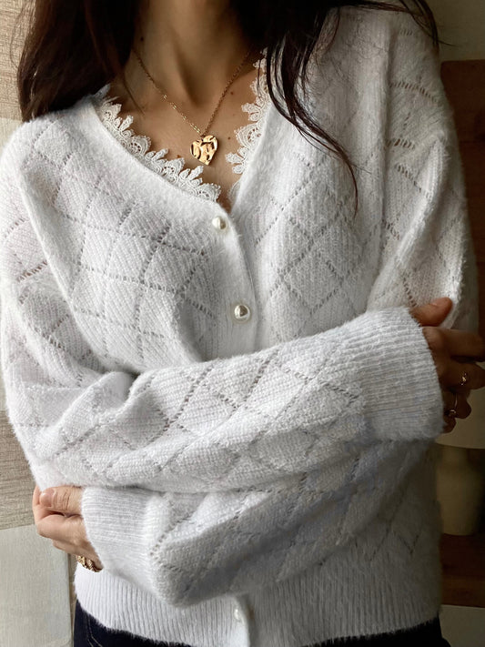 Cardigan White Lily