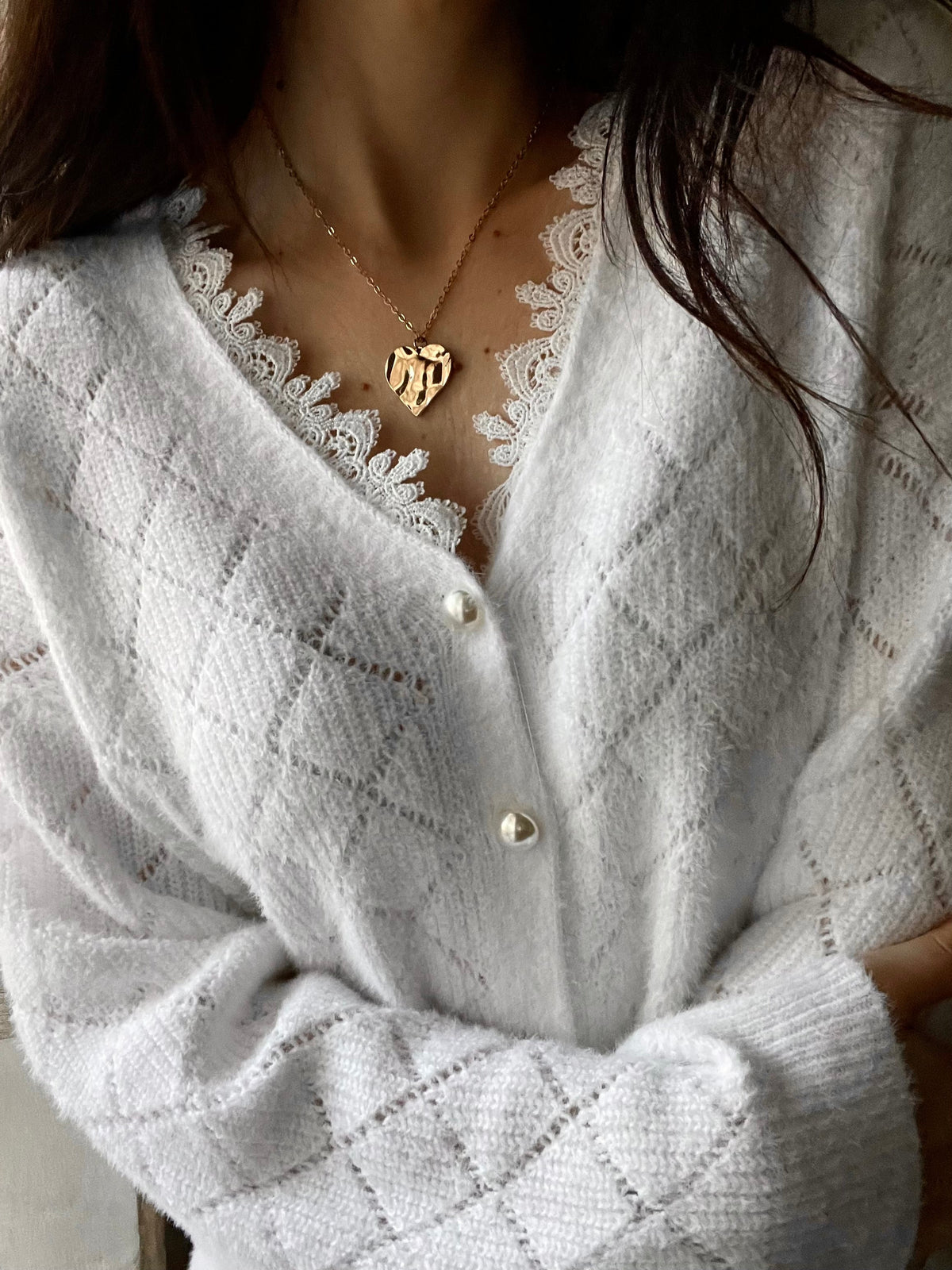 Cardigan White Lily