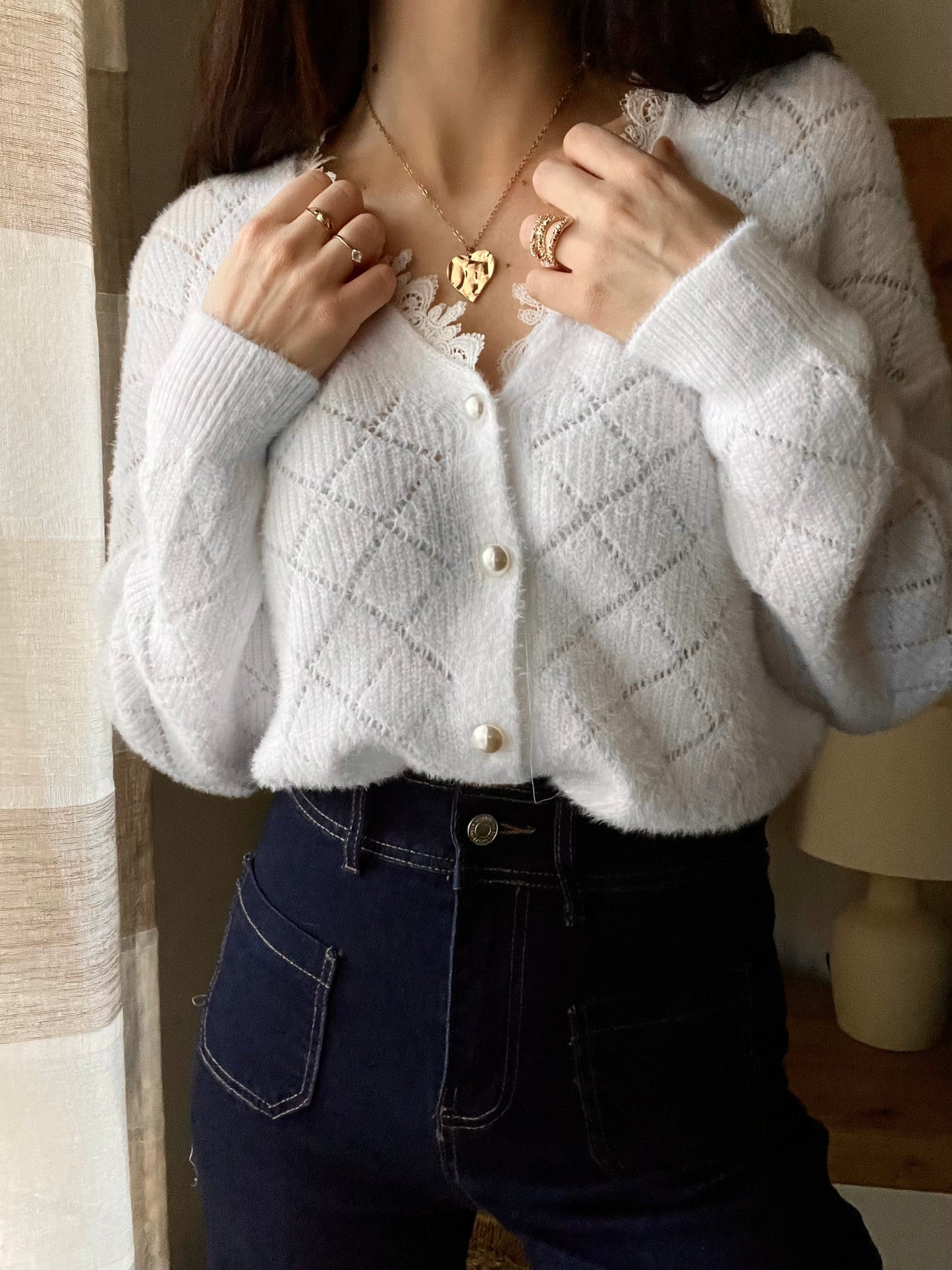 Cardigan White Lily